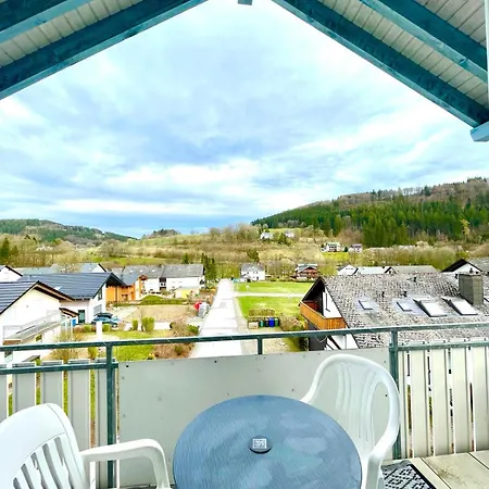 Gemuetliche Balkon-oase Mit Blick Auf Skywalk *